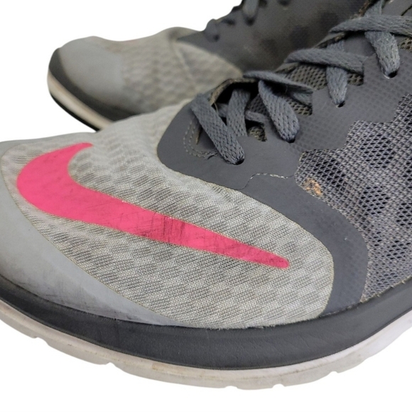 Nike Womens Gray and Pink Running Shoes Size 8 - Picture 11 of 15